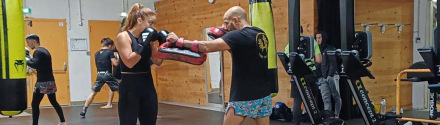 À la boxe, la jeunesse retrouve du punch