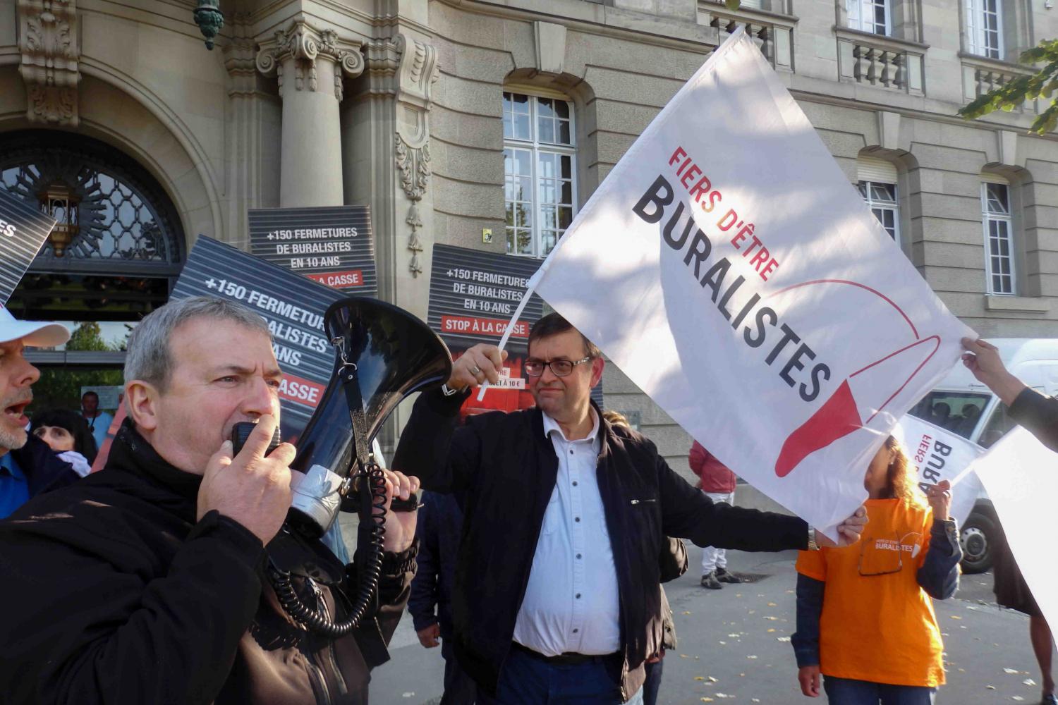 Ils promettent de nouvelles actions et un durcissement du mouvement si leurs revendications ne sont pas prises en compte. 