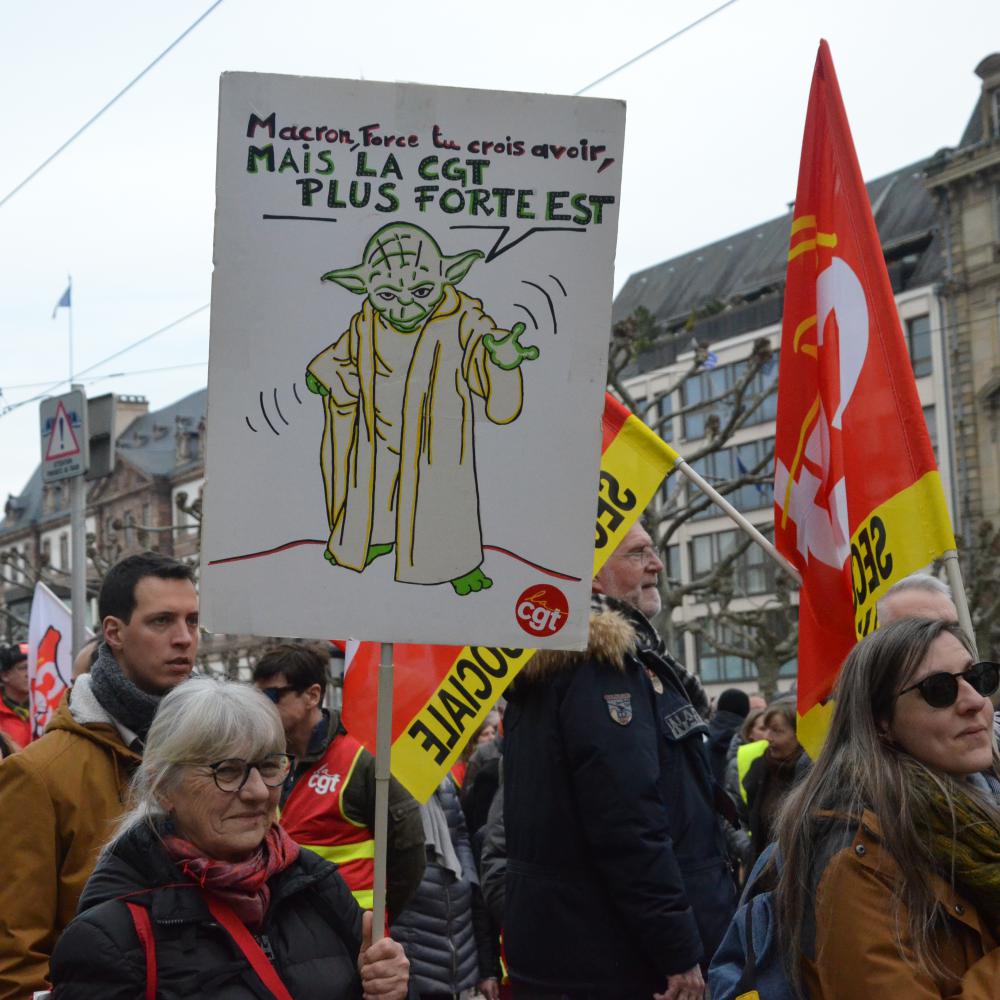 Yoda dans la manif. © Isalia Stieffatre
