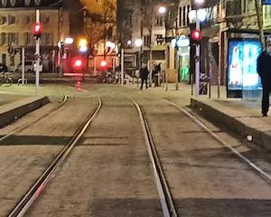 Il est 18 heures, Strasbourg s'éteint