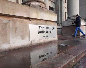 Condamné à 10 mois de prison avec sursis pour exhibition