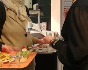 Opération repas gratuit à Strasbourg :  «J'en ai rien à faire de faire perdre de l'argent au resto U»