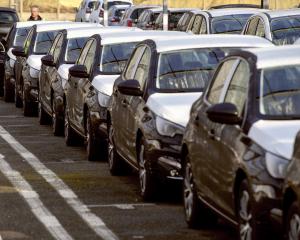 Automobile : PSA annonce une prime d'intéressement record pour ses salariés