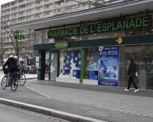 Pharmacies, entre les médecins et les vaccins