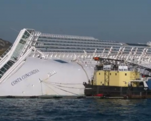 Costa Concordia : le pompage est en cours