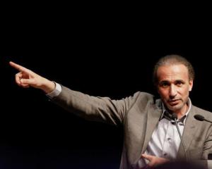 Accusé de viol, Tariq Ramadan placé en garde à vue