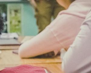 Gel du pass culture: Les enseignants demandent le maintien des financements
