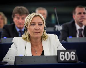 Marine Le Pen cernée par les affaires