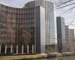 Face à Bruxelles, Strasbourg soutient son médiateur 