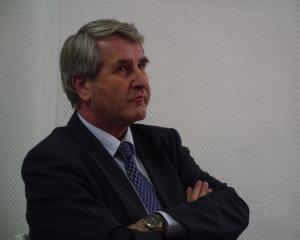 Philippe Richert prêche le référendum au Centre culturel alsacien