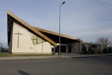 20140910-AS 1024px-saint-etienne-2011_01_18-eglise_ste_claire.jpg